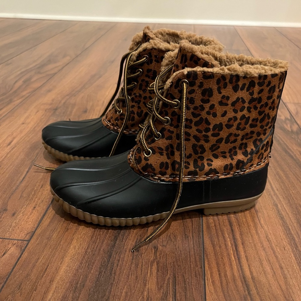 Women’s Leopard Duck Boots